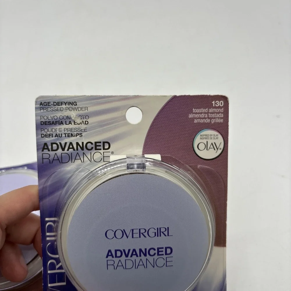 Covergirl Pressed Powder 130 Toasted Almond LOT 2 NEW Advanced Radiance Talc NIP